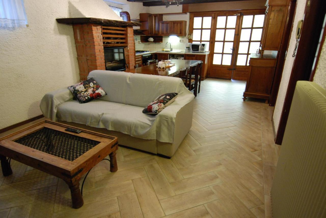 Casa Villa Kitty Riva del Garda Luaran gambar
